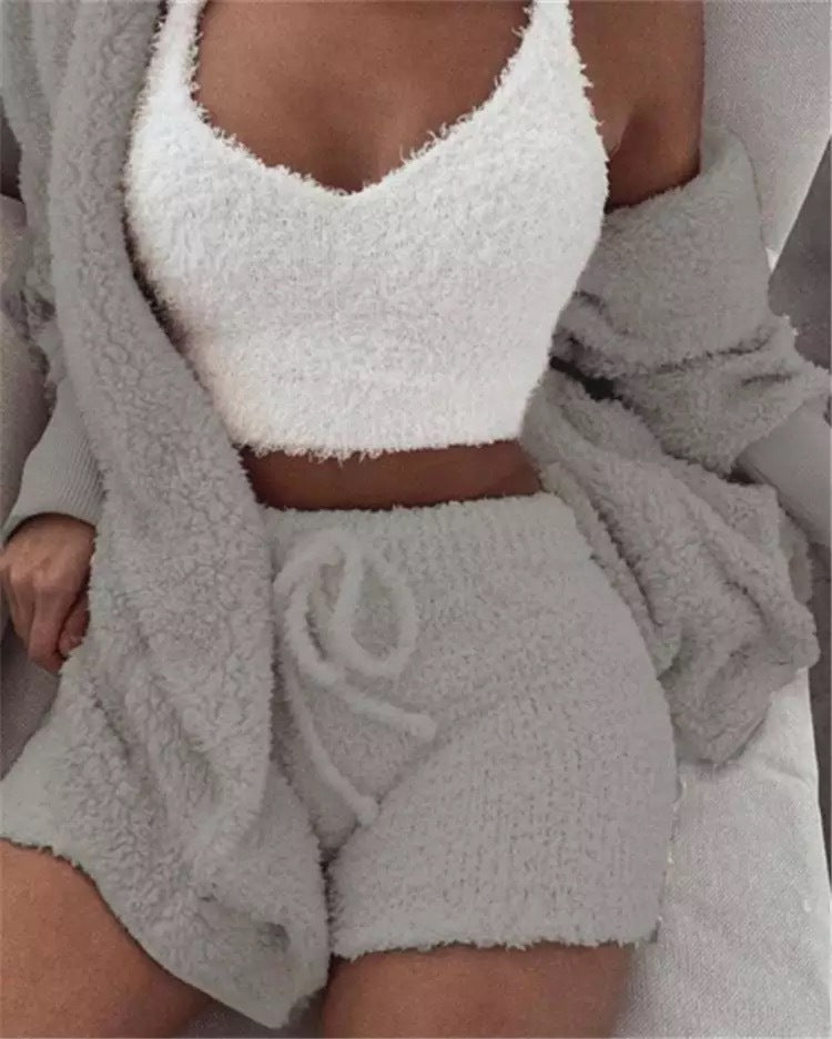 Winter Sexy Women Home Wear Suit Casual Pajamas Set Lady Female Soft Warm Long Sleeve Exposed Navel Vest Shorts Set